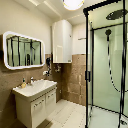 Modern Old Town * Hall in Tirol